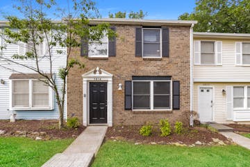 2834 Lake Forest Dr Nashville, TN 37217